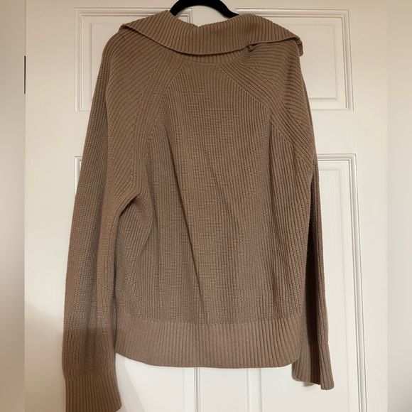 Abercrombie & Fitch notch neck sweater polo - Picture 2 of 3